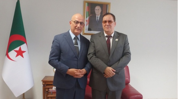 لقاء بين السيد وزير الإتصال  و السيد الأمين العام للمحافظة السامية للأمازيغية